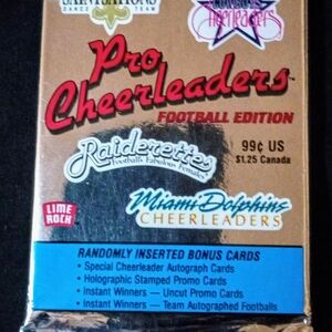 Vintage Pro Cheerleaders NFL Trading Cards Pack Sealed